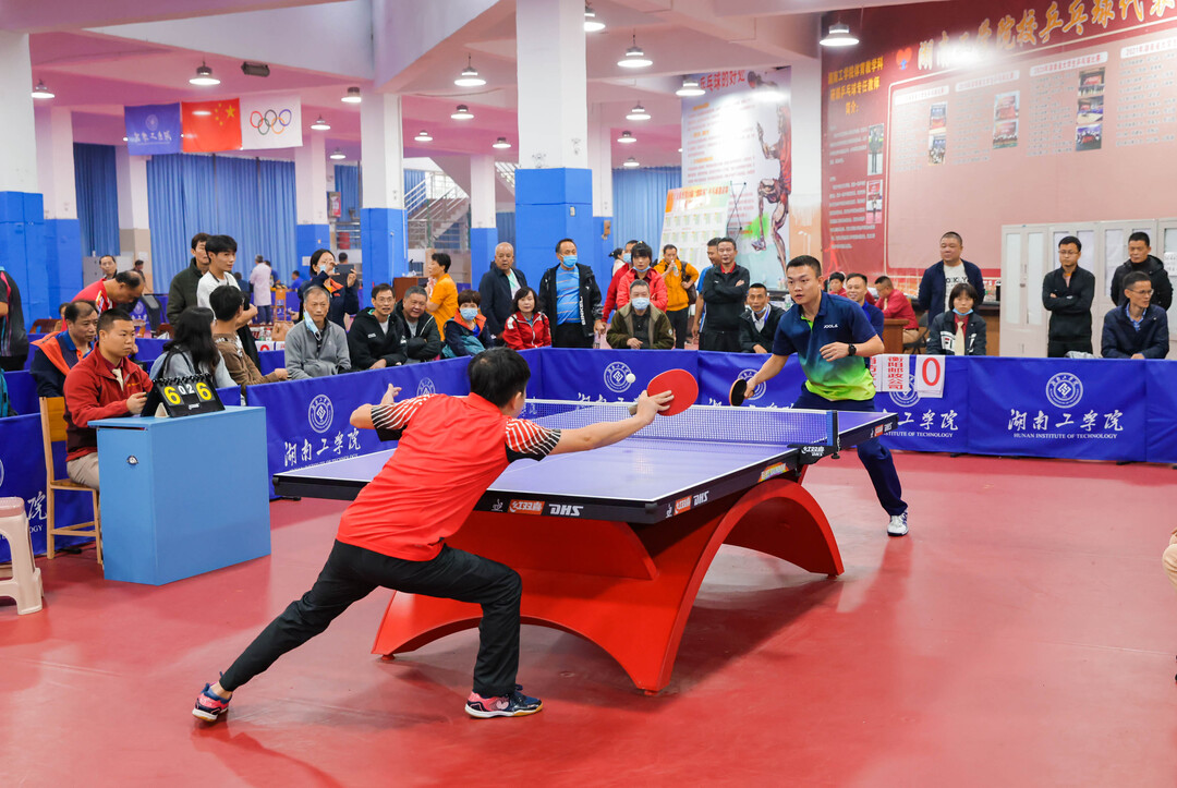 在场外同样 在场外同样