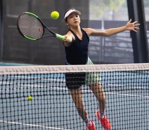 周彦含在比 周彦含在比