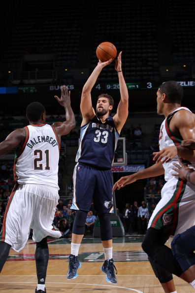 锋线在萨博 锋线在萨博